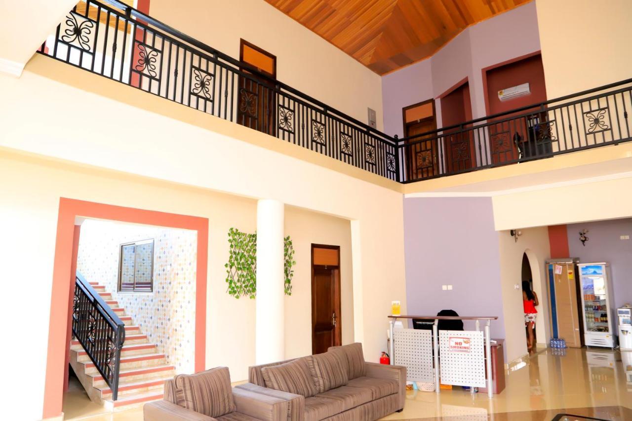 Osaah Bema Lodge Antoa Exterior photo